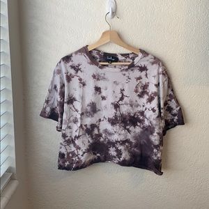 Lulus cropped tie dye tee shirt